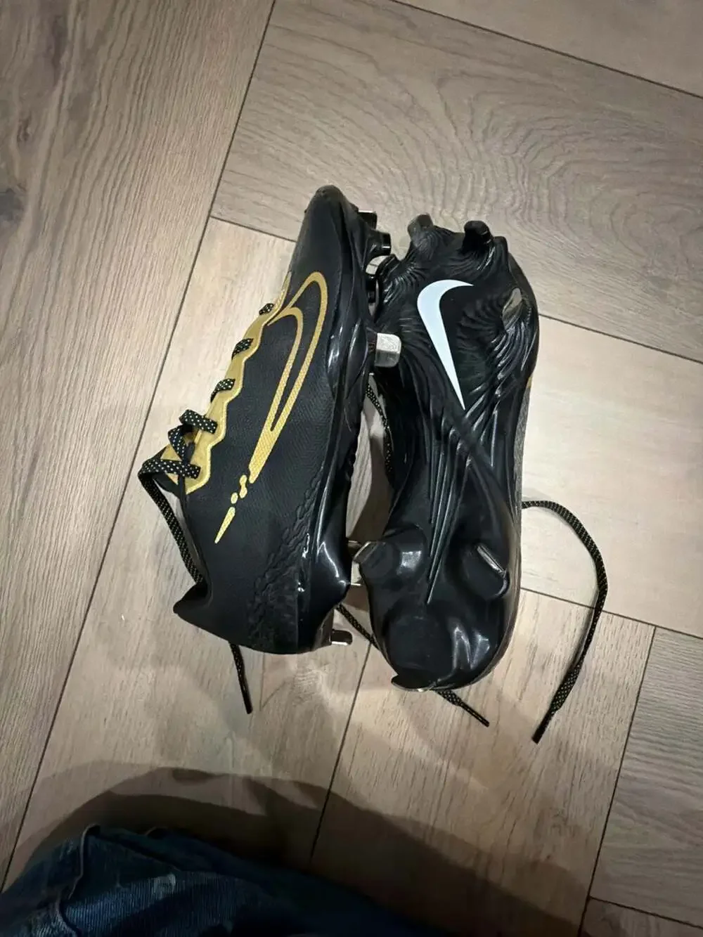 Nike React Vapor Ultrafly Elite 4 Baseball Cleats Black and‎ Gold DA0701-012